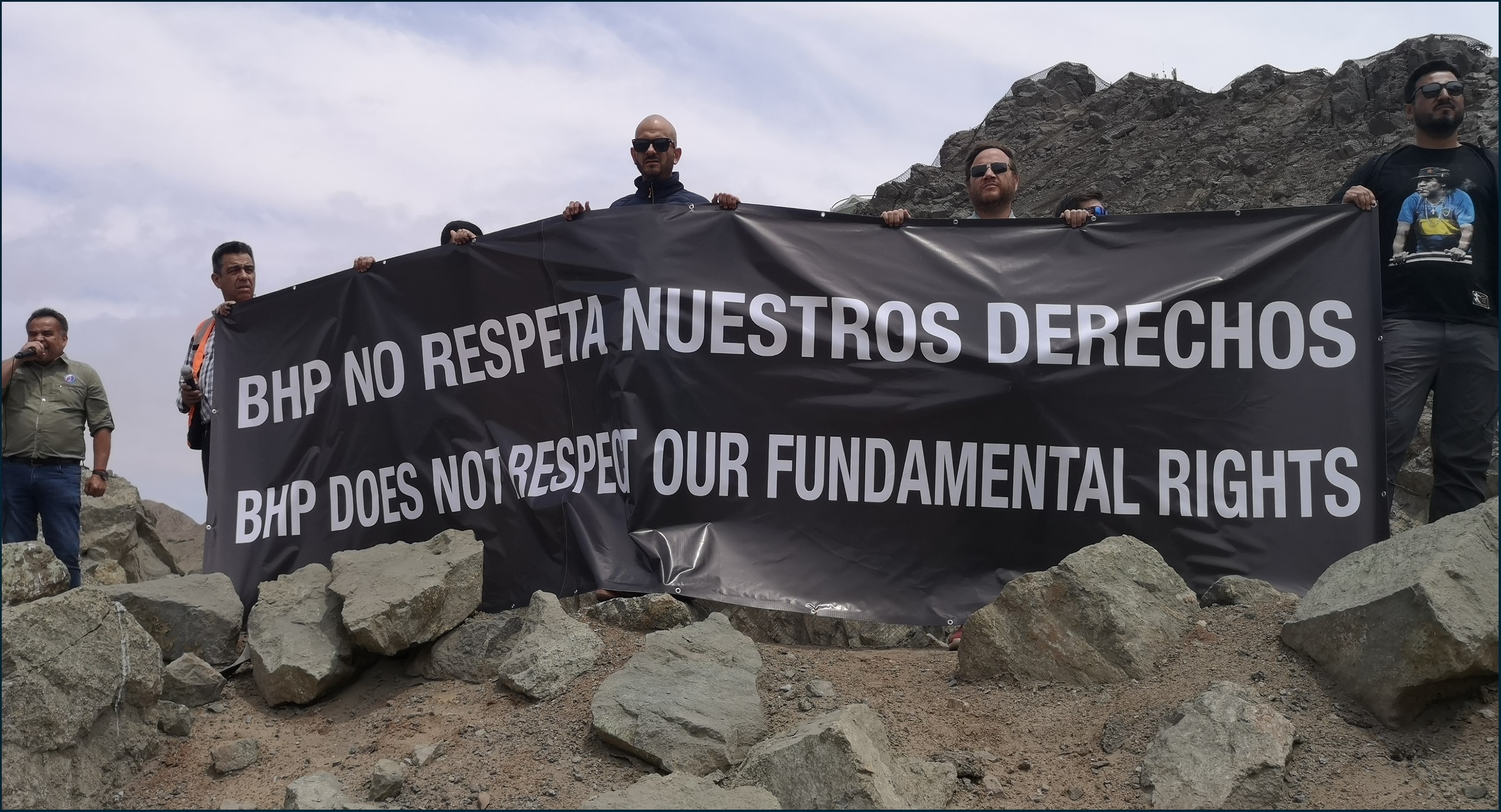 SINDICATO PROTESTÓ ANTE VISITA DE DIRECTIVOS DE BHP JUNTO A INVERSIONISTAS.